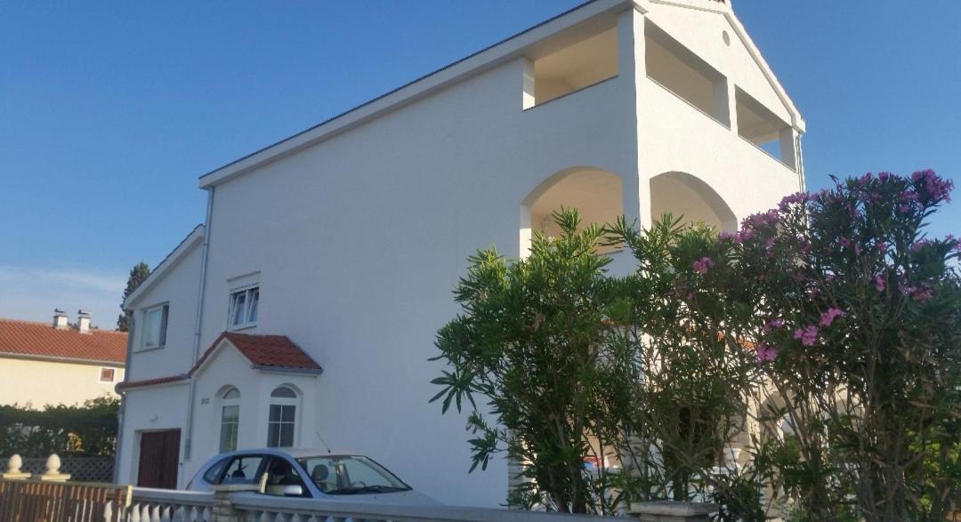 פריבלאקה Beach Apartments מראה חיצוני תמונה