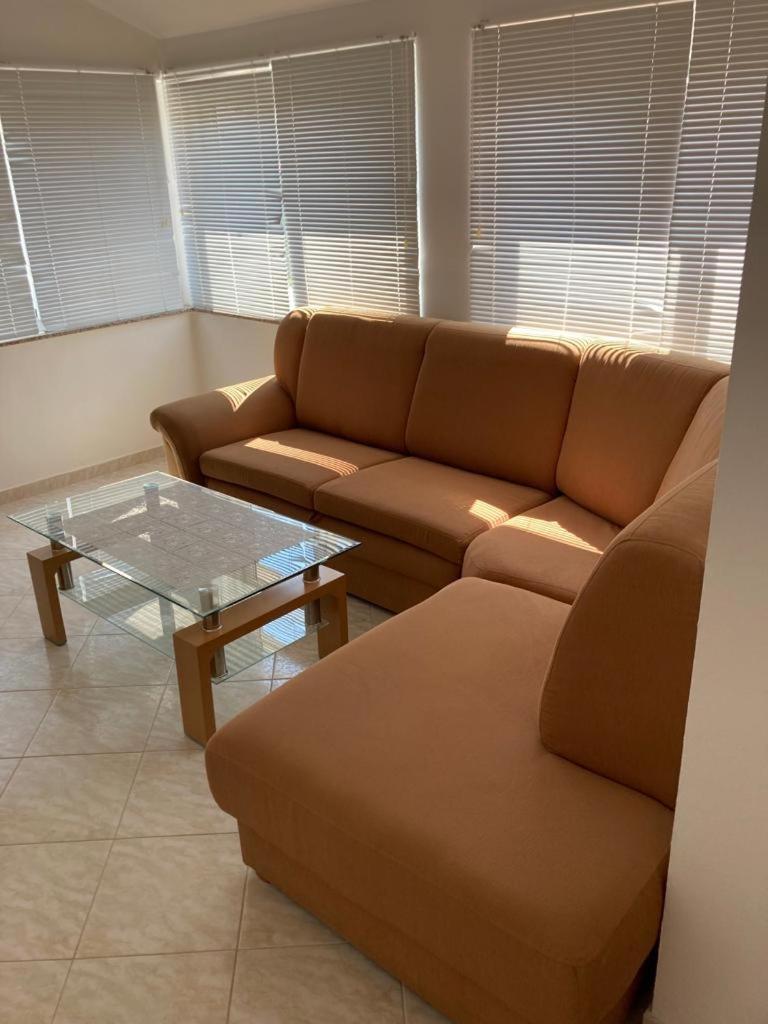 פריבלאקה Beach Apartments מראה חיצוני תמונה